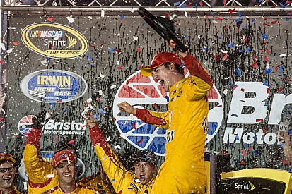 Joey Logano s’impose sur le petit ovale de Bristol