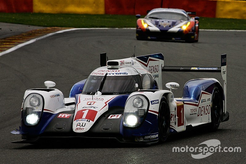 World Champions go ring racing