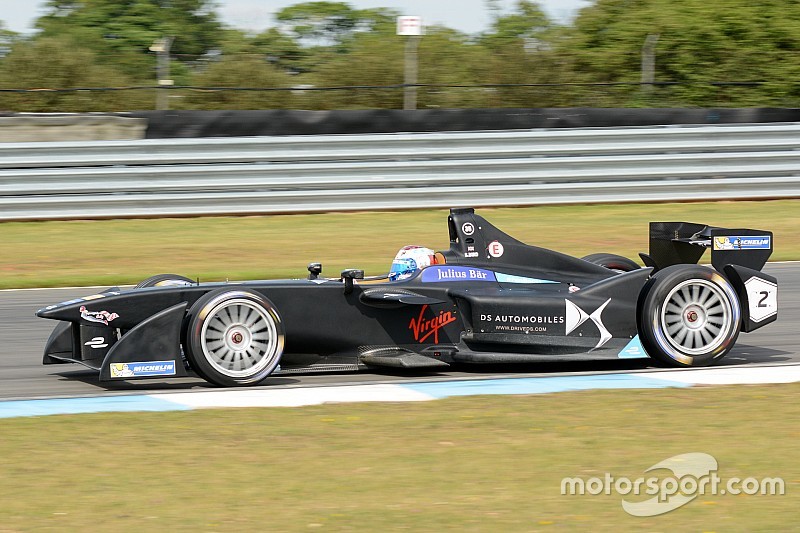 Bird sets the pace as final testing resumes