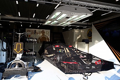 Машины Lotus все еще находятся в Спа