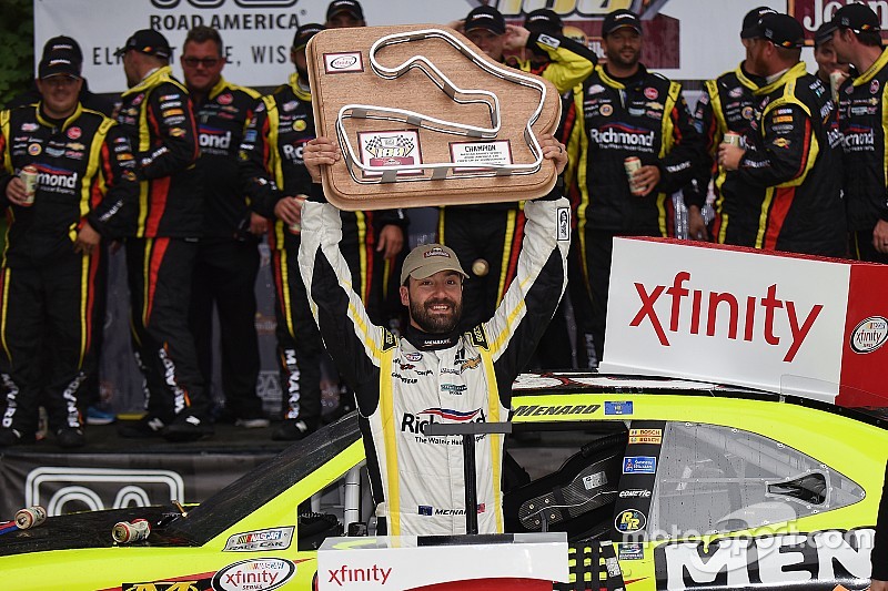 Ganador de la carrera Paul Menard, Richard Childress Racing Chevrolet