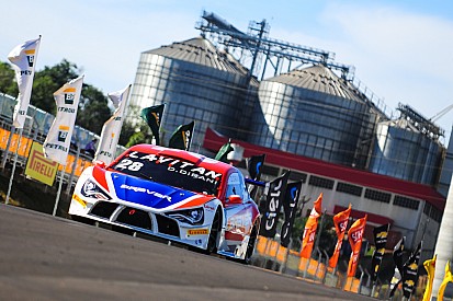 Saindo da pole, Danilo Dirani comanda etapa de Cascavel