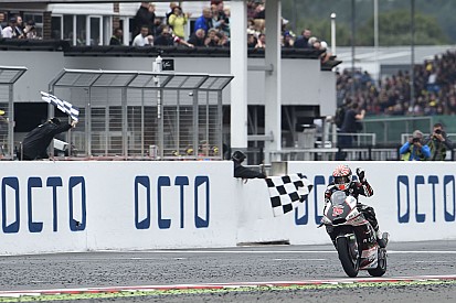 Course - Johann Zarco ne se laisse pas atteindre par les difficultés