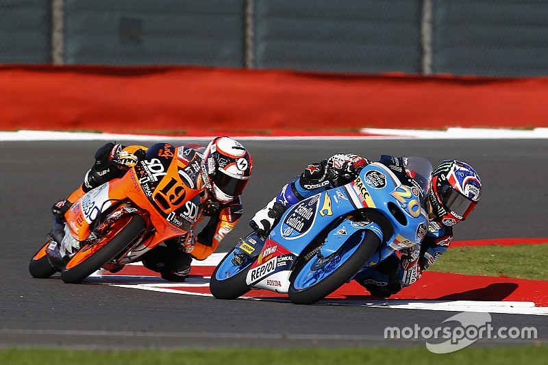 Tonucci tradito da problemi alla moto a Silverstone