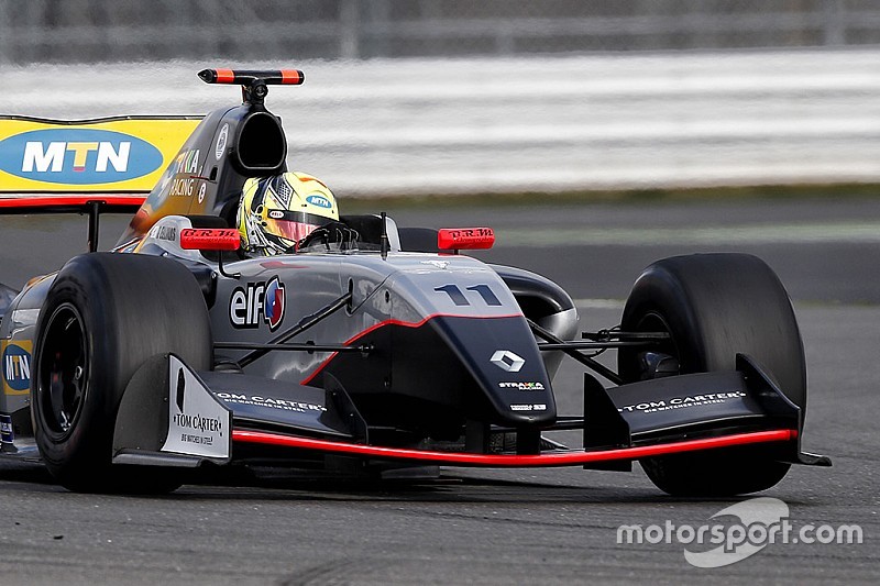 Victoire facile d'Ellinas à Silverstone