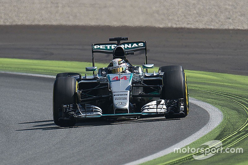 Após investigação, FIA não pune Hamilton e mantém resultado