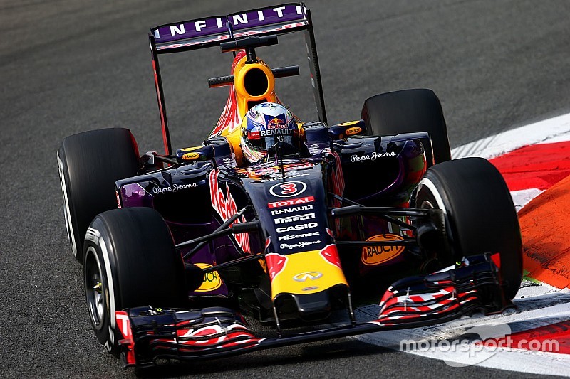 Ricciardo passa Ericsson na última curva e comemora resultado