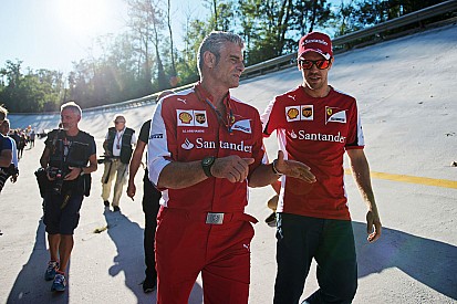 Arrivabene: "Abbiamo gettoni da spendere, Mercedes no"