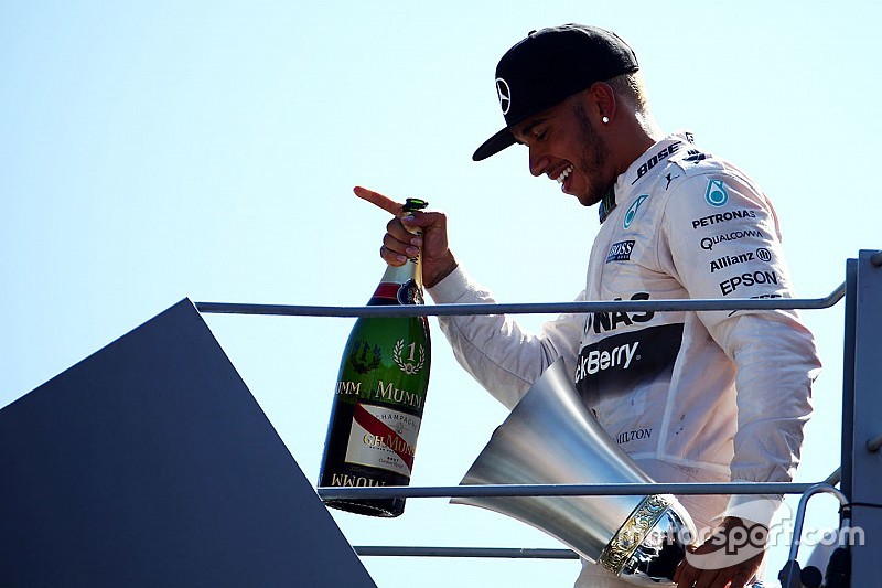 Hamilton vede Senna: può eguagliarlo a Singapore