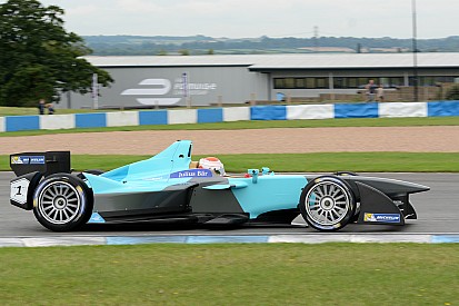 La manche inaugurale de la saison Formule E reportée