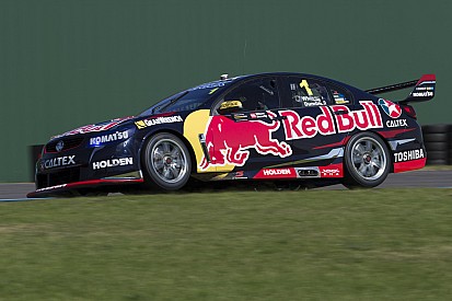Dumbrell wins wild first qualifier at Sandown