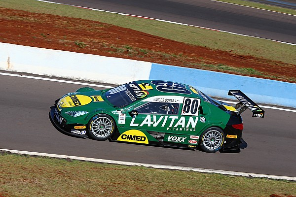 Brazilian V8 Stock Cars: Marcos Gomes on pole by 0.017 seconds