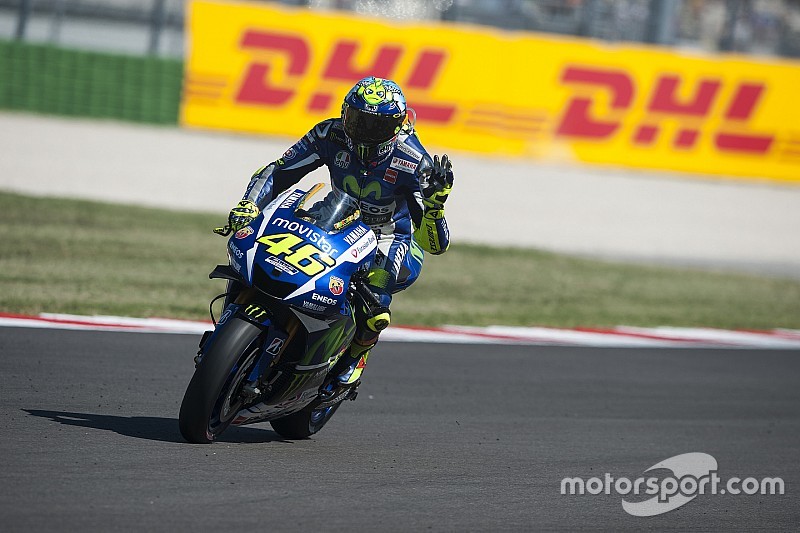 Valentino da otro paso al título