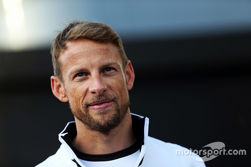 В McLaren намерены продлить контракт с Баттоном