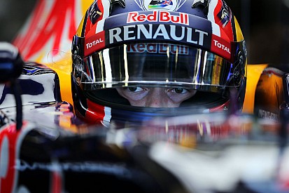 Para Kvyat, falta de rodagem deixou Red Bull “confusa” em 2015