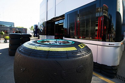 В Pirelli увеличили пороговые значения давления для Сингапура и Сузуки