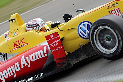 Giovinazzi dominates Masters of Formula 3 qualifying race
