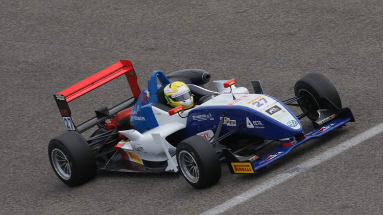 F2 Italian: poker di Veronesi in Gara 1 a Brno