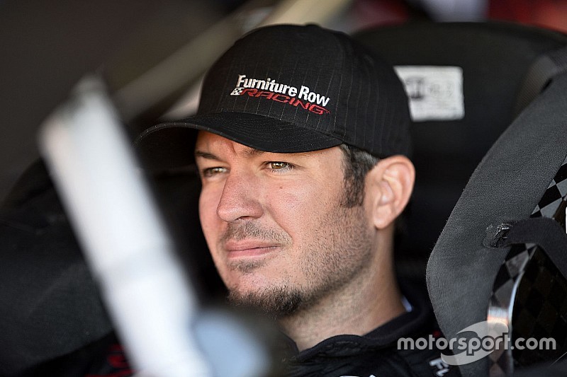 Truex Jr logra el mejor tiempo en la Happy Hour