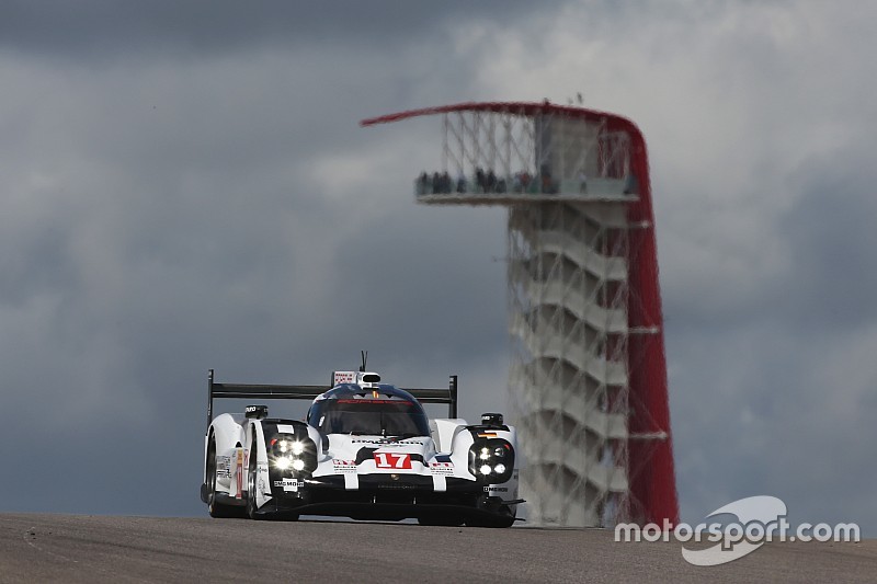 #17 Porsche Team Porsche 919 Hybrid: Timo Bernhard, Mark Webber, Brendon Hartley