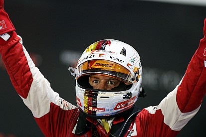 Vettel vence em Cingapura e supera as 41 vitórias de Senna