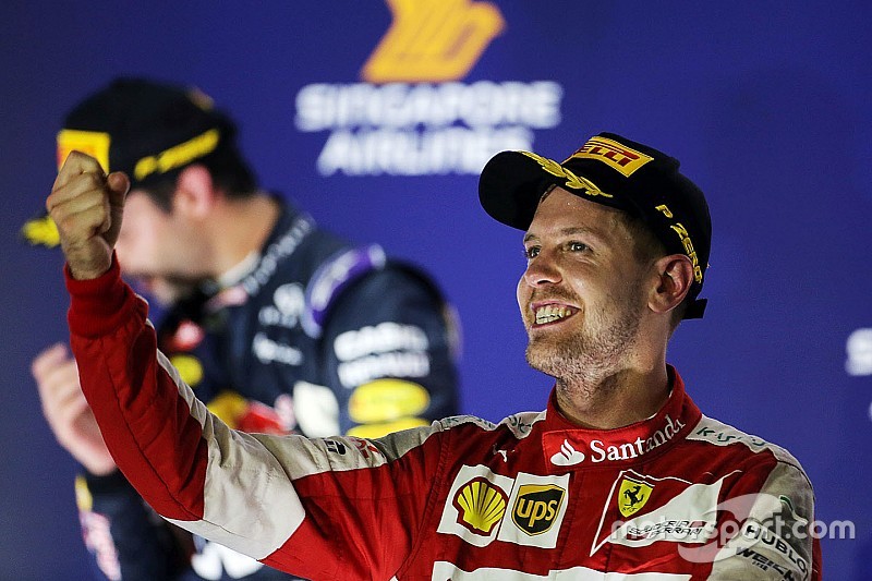 Ganador de la carrera Sebastian Vettel, Ferrari