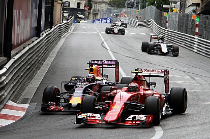 Red Bull va a dejar la F1 si no consigue paridad en el trato con Ferrari