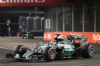 Alonso expects Mercedes slump to remain a "mystery"