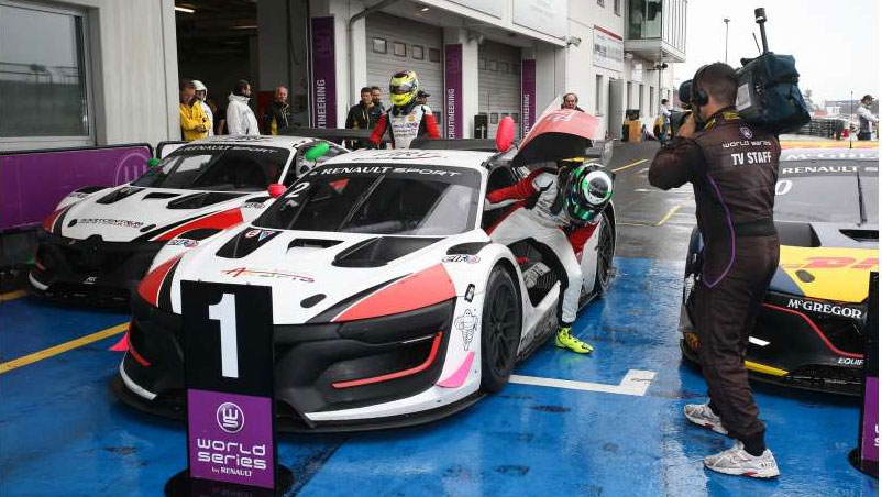 R.S.01: Richard Gonda conquista la pole Prestige