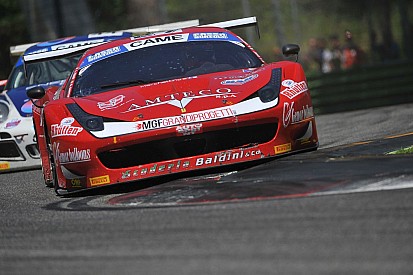 Stefano Gattuso firma la pole di gara 1 a Misano