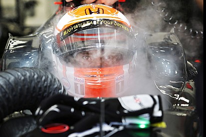 Button rubbishes Lauda's claims