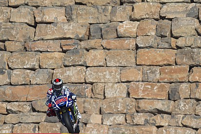Lorenzo: "Gran giro, peccato che ci sia Marquez..."