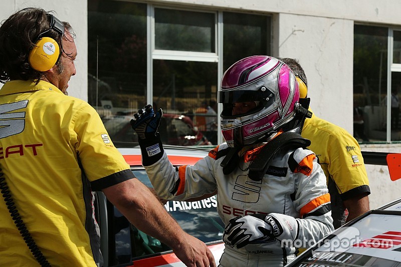 Seat in parata in gara 1 a Misano