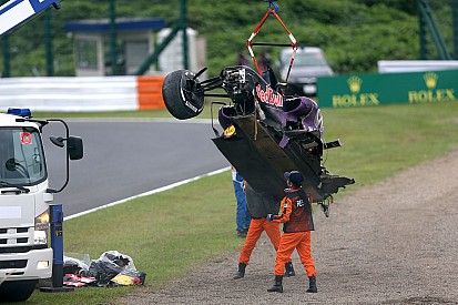 Red Bull's Kvyat will start from pit lane on tomorrow's Japanese GP