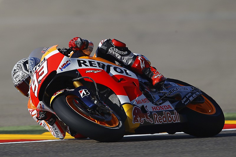 Marquez expects “tricky” race after lap record pole