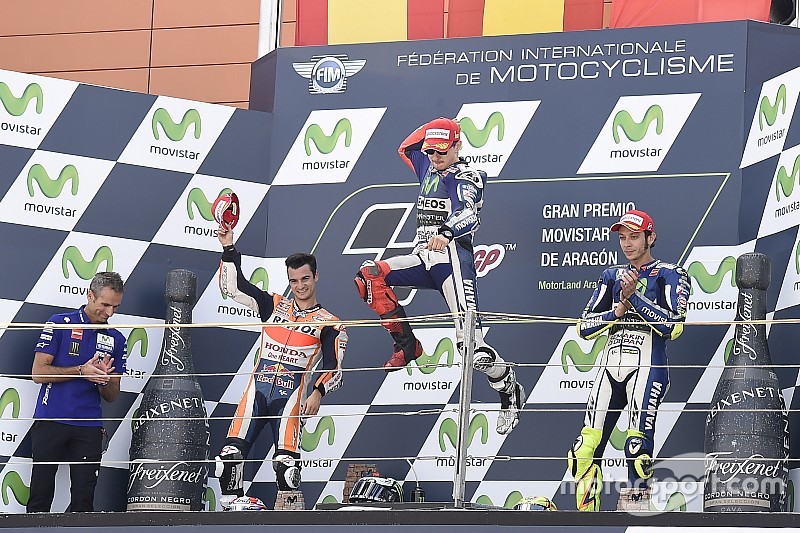 Lorenzo domina y cierra la diferencia con Valentino en Aragón