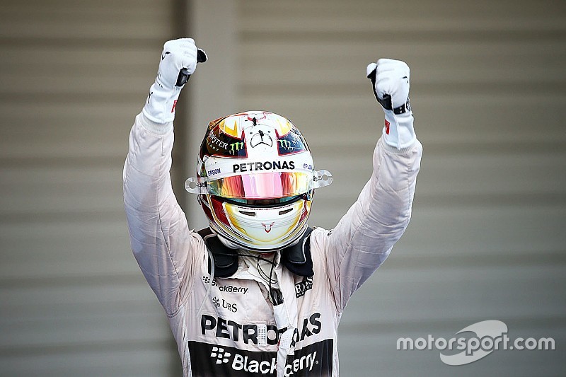 Weekend round-up: Hamilton wins in Japan, Lorenzo strikes back, and more