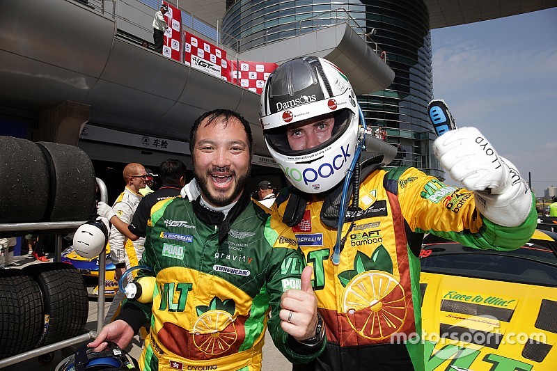 Lloyd puts in stunning drive to claim victory in Shanghai