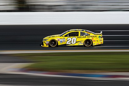 Harvick morre na praia e Kenseth vence em New Hampshire