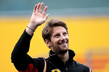 Il team Lotus saluta Grosjean con un video