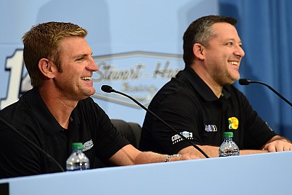 Bowyer confirmed as Tony Stewart's successor in No. 14