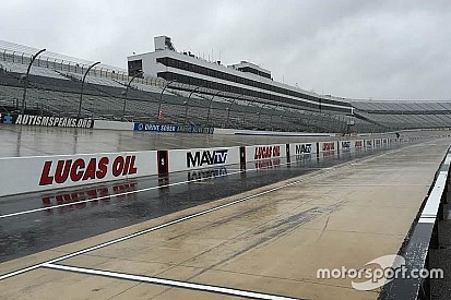 Chuva cancela atividades em Dover e Kenseth é pole para domingo