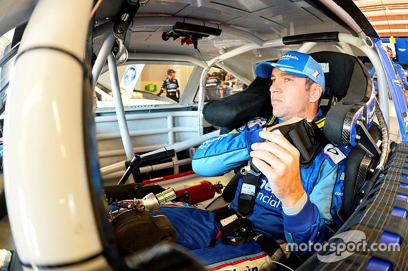 JR Motorsports confirma a Elliott Sadler para el 2016