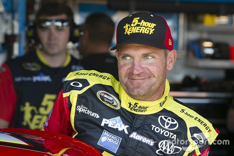 Clint Bowyer, Michael Waltrip Racing Toyota