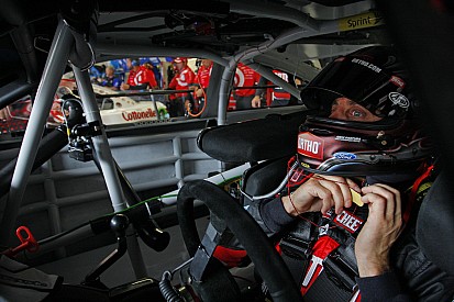 Biffle's crew chief leaves Dover for birth of his first child
