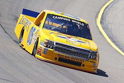 Zebra aparece na NASCAR e John Wes Townley vence em Las Vegas
