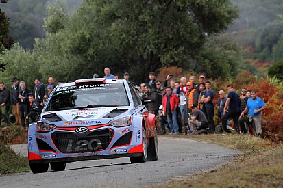 ES8 - Scratch pour Dani Sordo, Latvala près du but