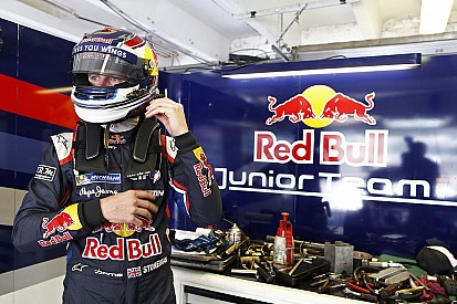 Dean Stoneman secures GP2 debut with Carlin at Sochi