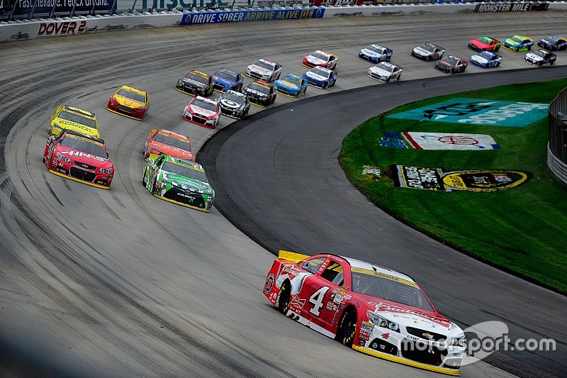 Rumors aside, Harvick's winning Dover car passes NASCAR inspection