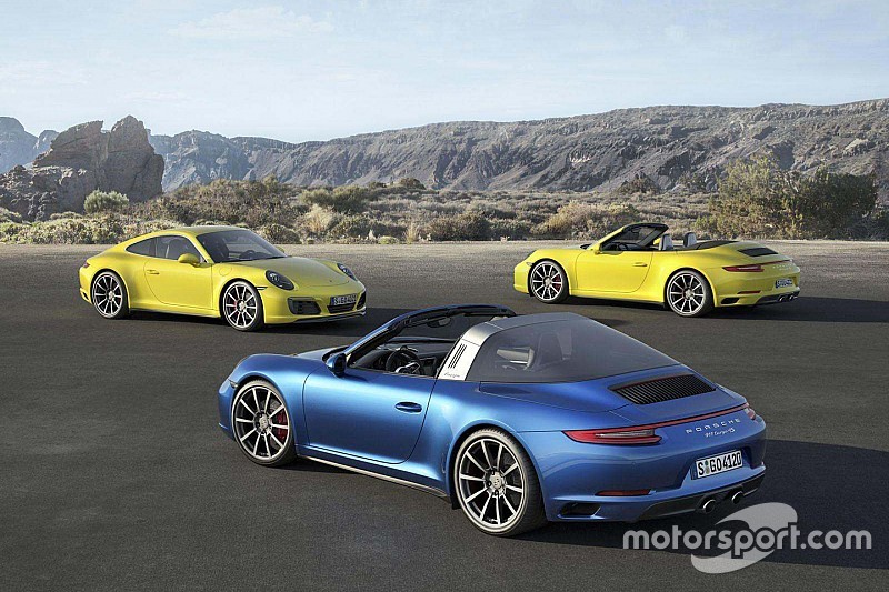 Les Porsche 911 Carrera 4 et Targa 4 munies de moteurs turbo